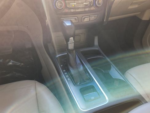 Used 2017 Ford Escape Titanium image 24