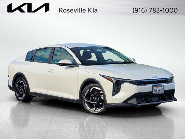 Certified 2025 Kia K4 EX FWD image 1
