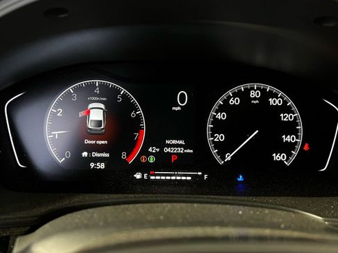 Used 2023 Honda Civic Sport image 10