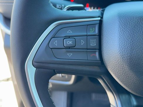 New 2025 Jeep Grand Cherokee L Altitude image 16