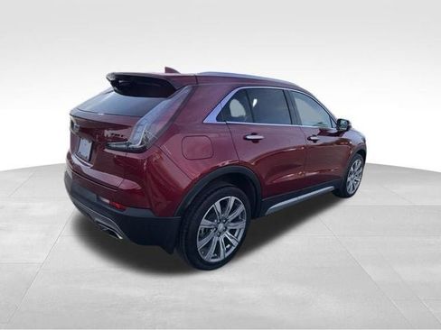 Used 2023 Cadillac XT4 Premium Luxury w/ Technology Package FWD image 4