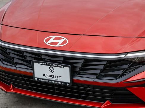 Used 2024 Hyundai Elantra Blue image 6