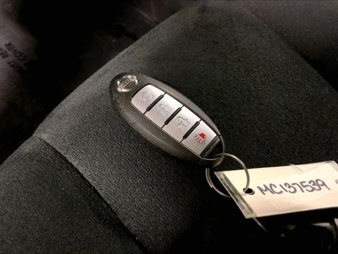 Used 2021 Nissan Murano SV AWD/4WD image 15