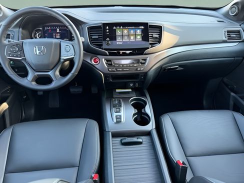 Used 2023 Honda Passport EX-L image 9