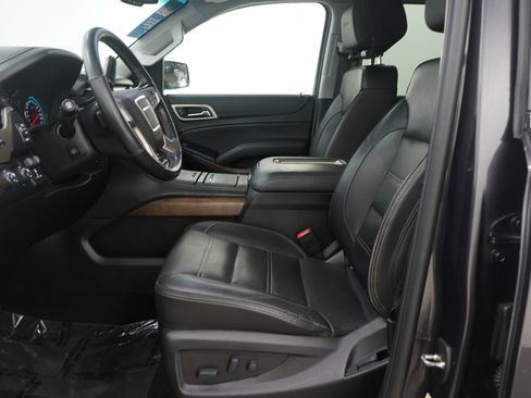 Used 2018 GMC Yukon XL Denali w/ Open Road Package image 27