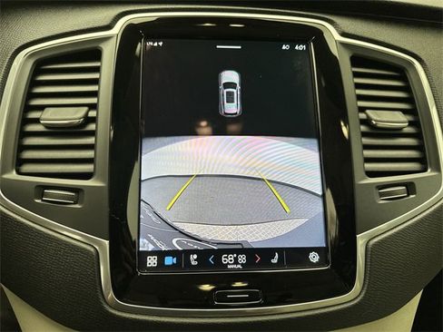 Certified 2023 Volvo XC90 B5 Core w/ Climate Package image 17