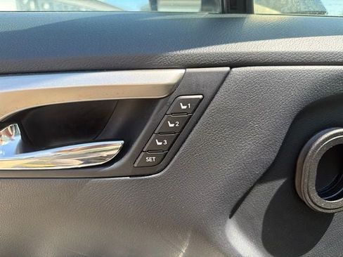 Used 2019 Lexus RX 350L AWD w/ Premium Package image 9