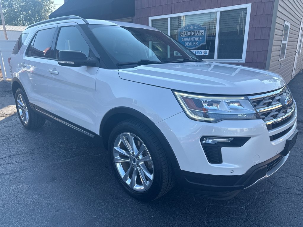 Used 2018 Ford Explorer XLT w/ Equipment Group 202A AWD/4WD image 1