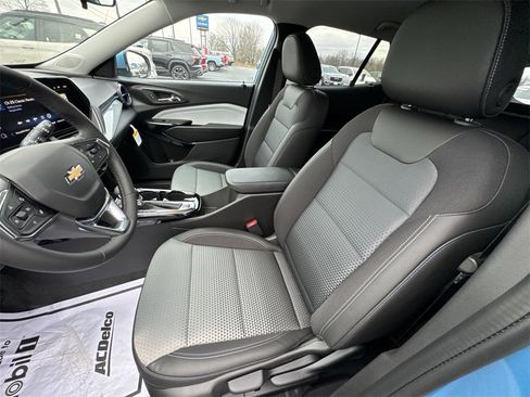 New 2026 Chevrolet Trax LT w/ LT Convenience Package image 11