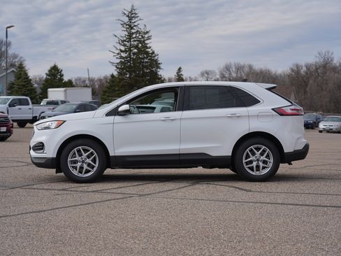Used 2024 Ford Edge SEL w/ Convenience Package AWD/4WD image 7