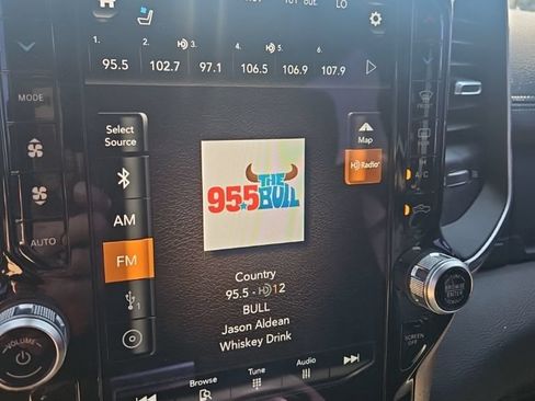 Used 2019 RAM 2500 Laramie AWD/4WD image 5