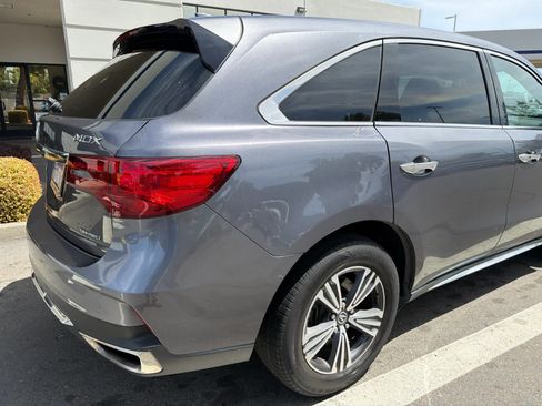 Used 2018 Acura MDX SH-AWD image 11