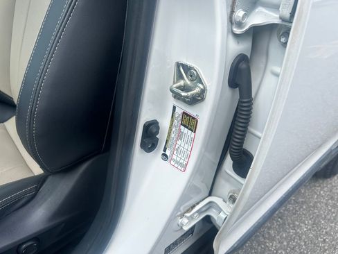 Used 2020 Subaru Outback Limited image 25