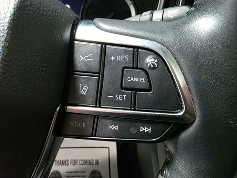 Used 2021 Toyota Highlander Limited AWD/4WD image 15