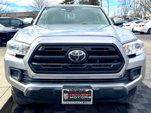 Used 2019 Toyota Tacoma SR5 image 4