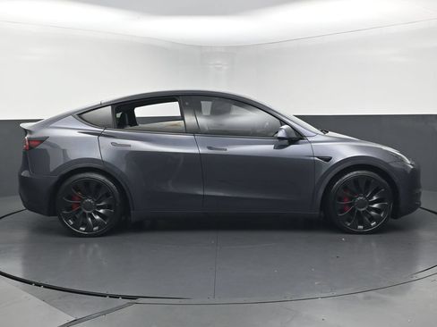 Used 2022 Tesla Model Y Performance AWD/4WD image 5