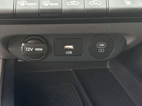 Used 2024 Hyundai Elantra SEL w/ Convenience Package FWD image 19