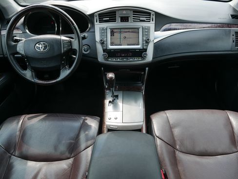 Used 2012 Toyota Avalon Limited FWD image 10
