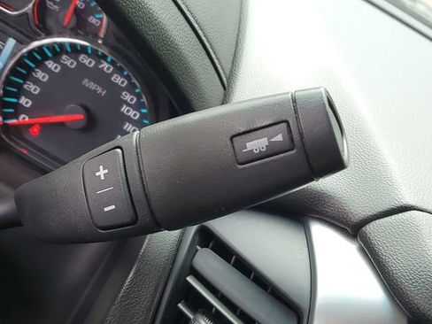 Used 2020 Chevrolet Suburban LT AWD/4WD image 15