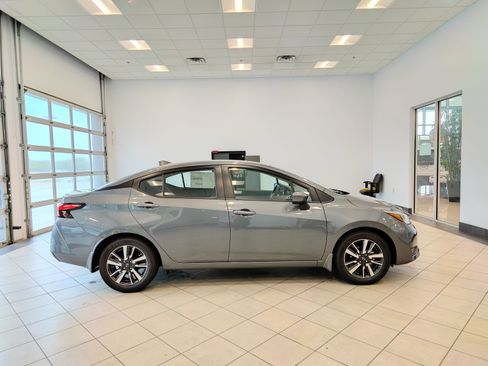 New 2025 Nissan Versa SV w/ Trunk Package image 2