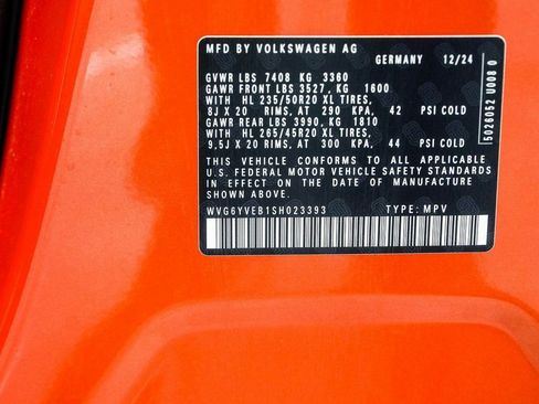 Used 2025 Volkswagen ID. Buzz 1st Edition image 50