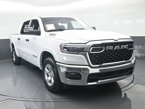 Used 2025 RAM 1500 Big Horn AWD/4WD image 9