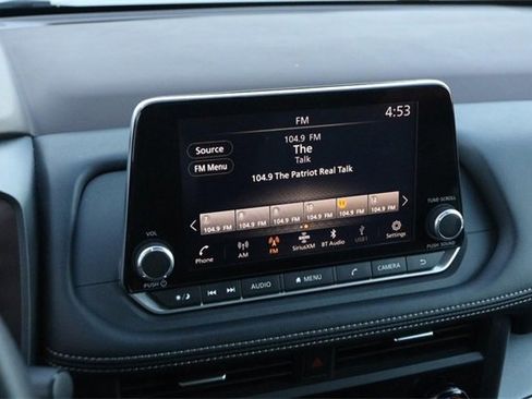 Certified 2023 Nissan Rogue SV image 15