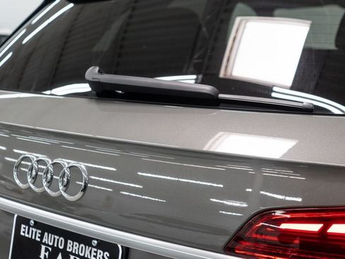 Used 2023 Audi Q5 2.0T Premium w/ Convenience Package AWD/4WD image 45