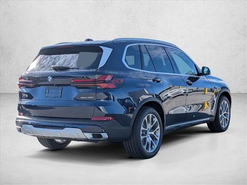 Used 2026 BMW X5 xDrive40i w/ Climate Comfort Package AWD/4WD image 2