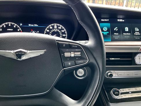 Used 2021 Genesis G90 3.3T Premium image 25
