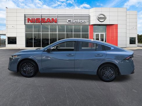 New 2026 Nissan Sentra SV w/ SV Convenience Package FWD image 6