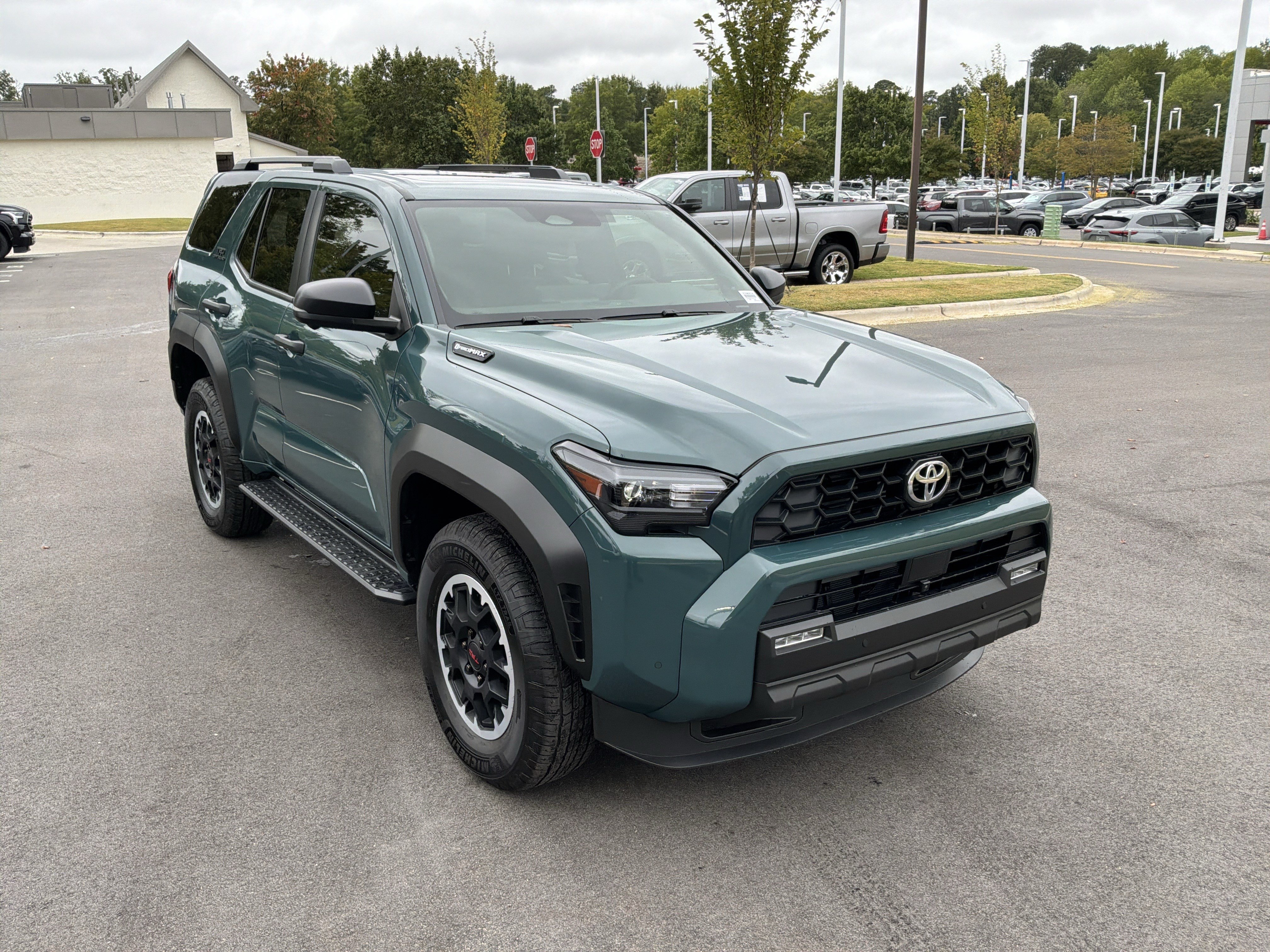 Used 2026 Toyota 4Runner TRD Off-Road Premium AWD/4WD image 2