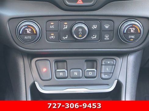 Used 2020 GMC Terrain SLE w/ Driver Convenience Package image 20