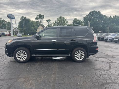 Used 2015 Lexus GX 460 w/ Premium Package AWD/4WD image 2