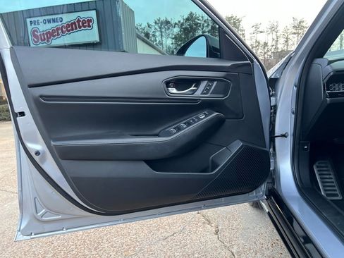 Used 2024 Honda Accord Sport image 11