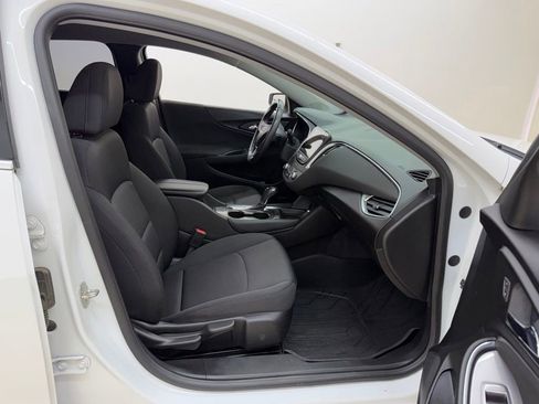Used 2018 Chevrolet Malibu LT FWD image 9