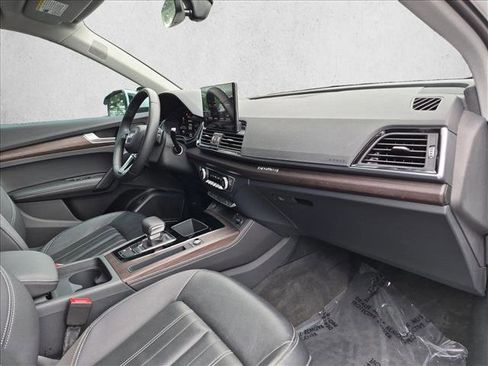 Used 2023 Audi Q5 2.0T Premium Plus w/ Premium Plus Package AWD/4WD image 23