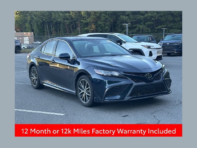 Used 2021 Toyota Camry SE FWD image 1