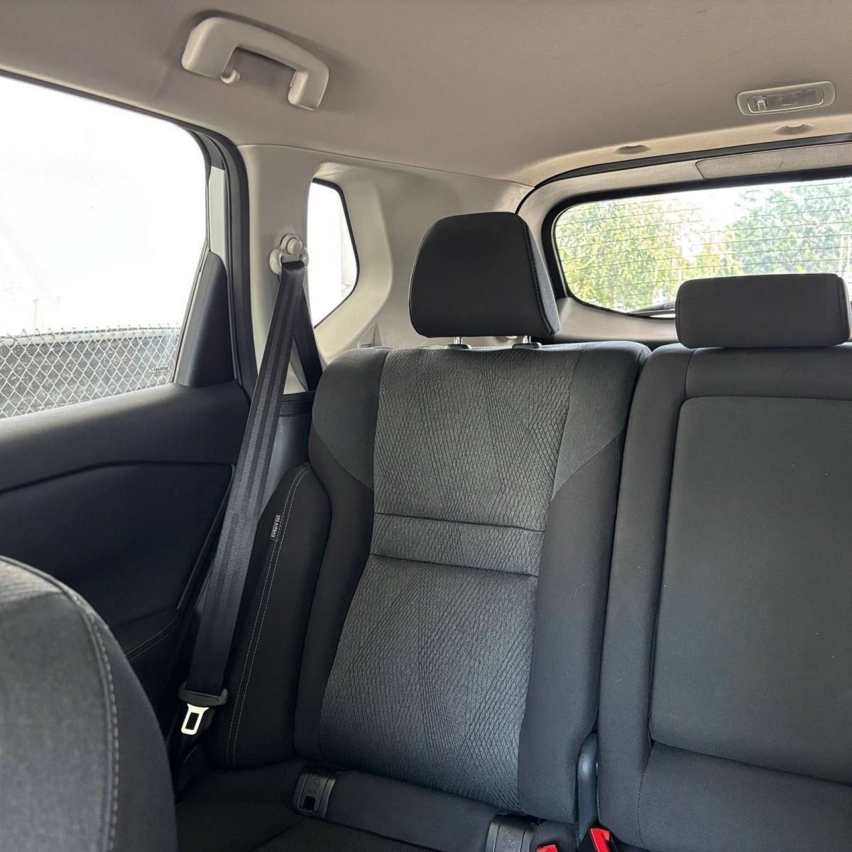Used 2025 Nissan Rogue SV AWD/4WD image 44