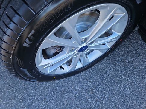 Used 2019 Ford Escape SEL AWD/4WD image 10