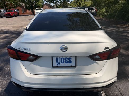 Used 2020 Nissan Altima 2.5 SR FWD image 4