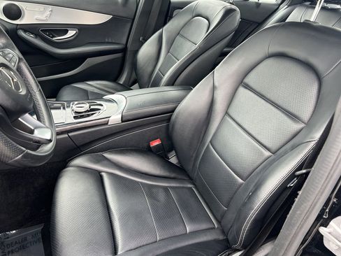 Used 2018 Mercedes-Benz C 300 Sedan image 19