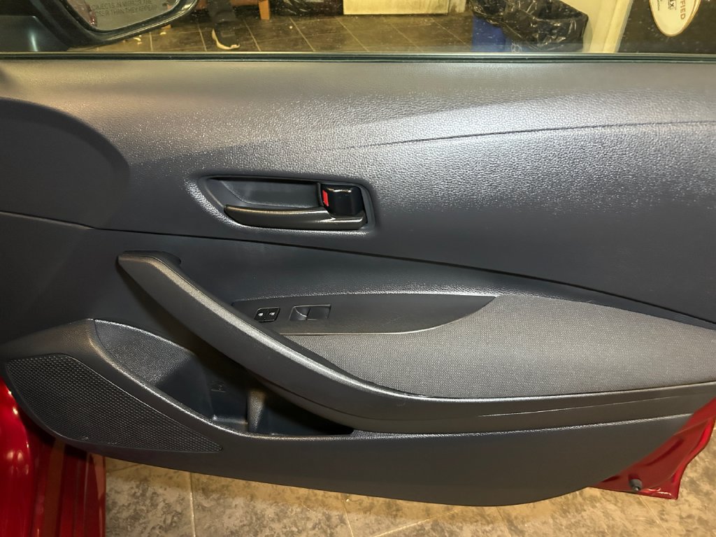 Used 2025 Toyota Corolla LE FWD image 16