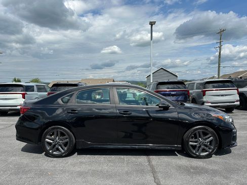 Used 2020 Kia Forte GT-Line w/ GT-Line Premium Package FWD image 4