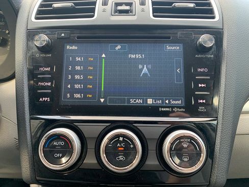 Used 2017 Subaru Forester 2.5i Premium w/ Popular Package #2A image 12