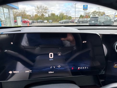 New 2026 Chevrolet Traverse Z71 w/ Driver Confidence Package image 23