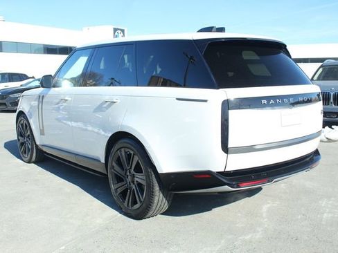 Used 2023 Land Rover Range Rover SE image 6