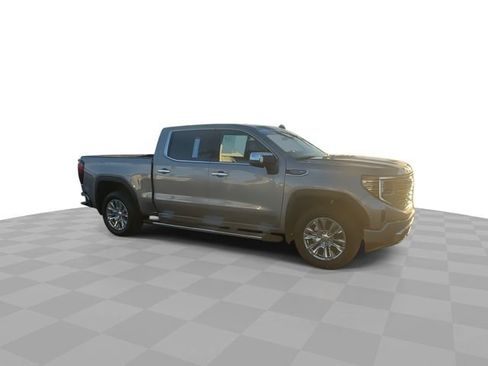 Used 2025 GMC Sierra 1500 Denali w/ Technology Package image 9