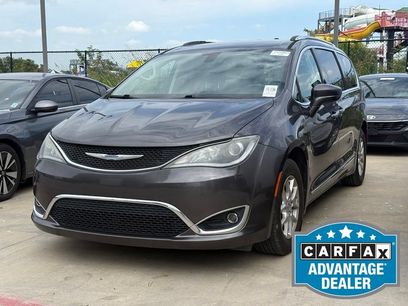 Used 2020 Chrysler Pacifica Touring-L