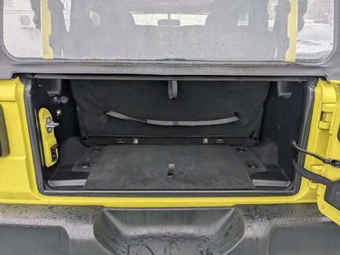 Used 2023 Jeep Wrangler Sport AWD/4WD image 12